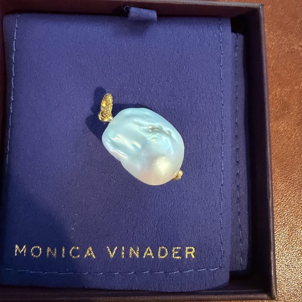 MONICA VINADER Large Baroque Pearl Pendant Charm 18K Gold Vermeil - Picture 5 of 9